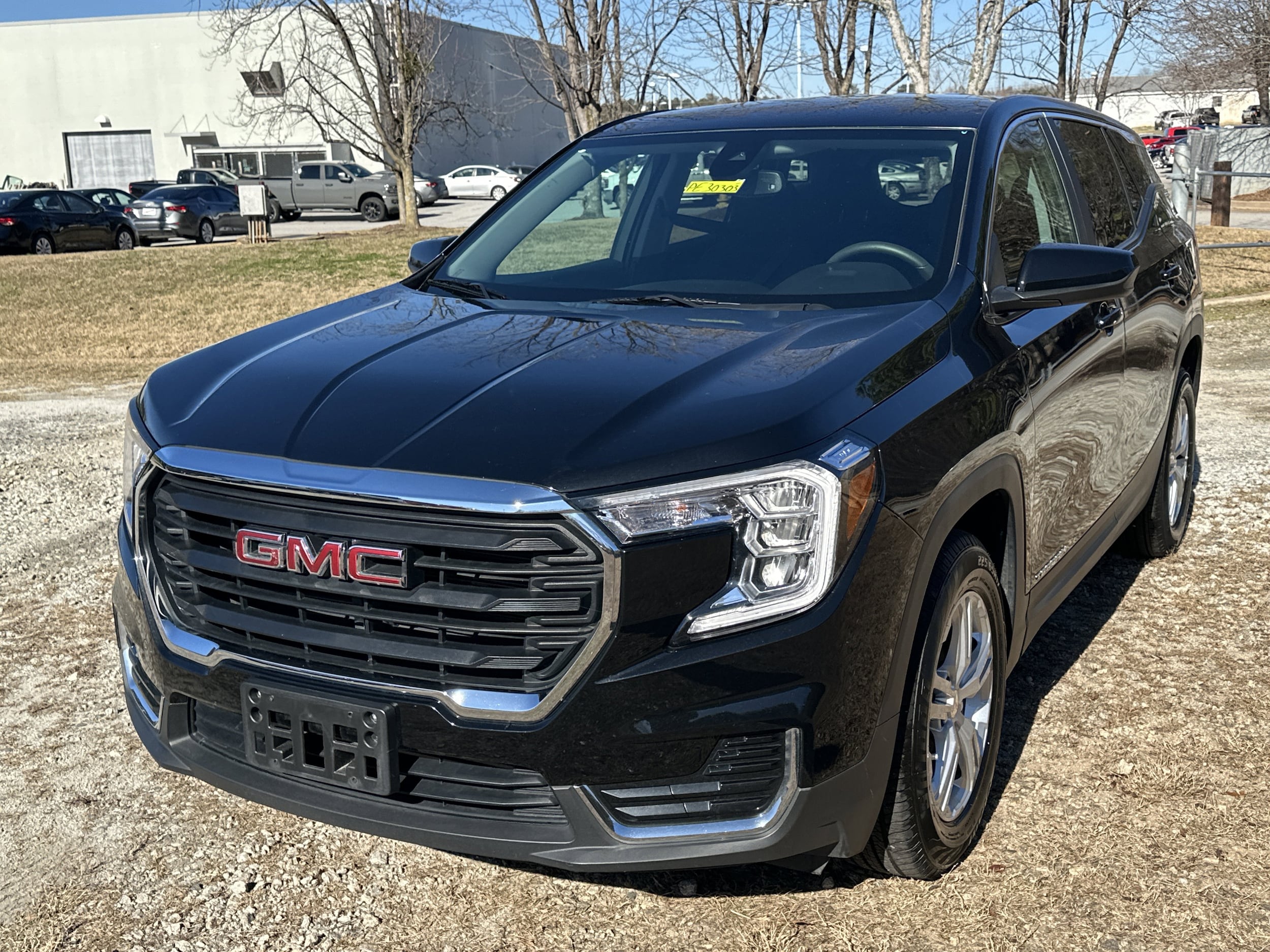 2024 GMC Terrain SLE's photo