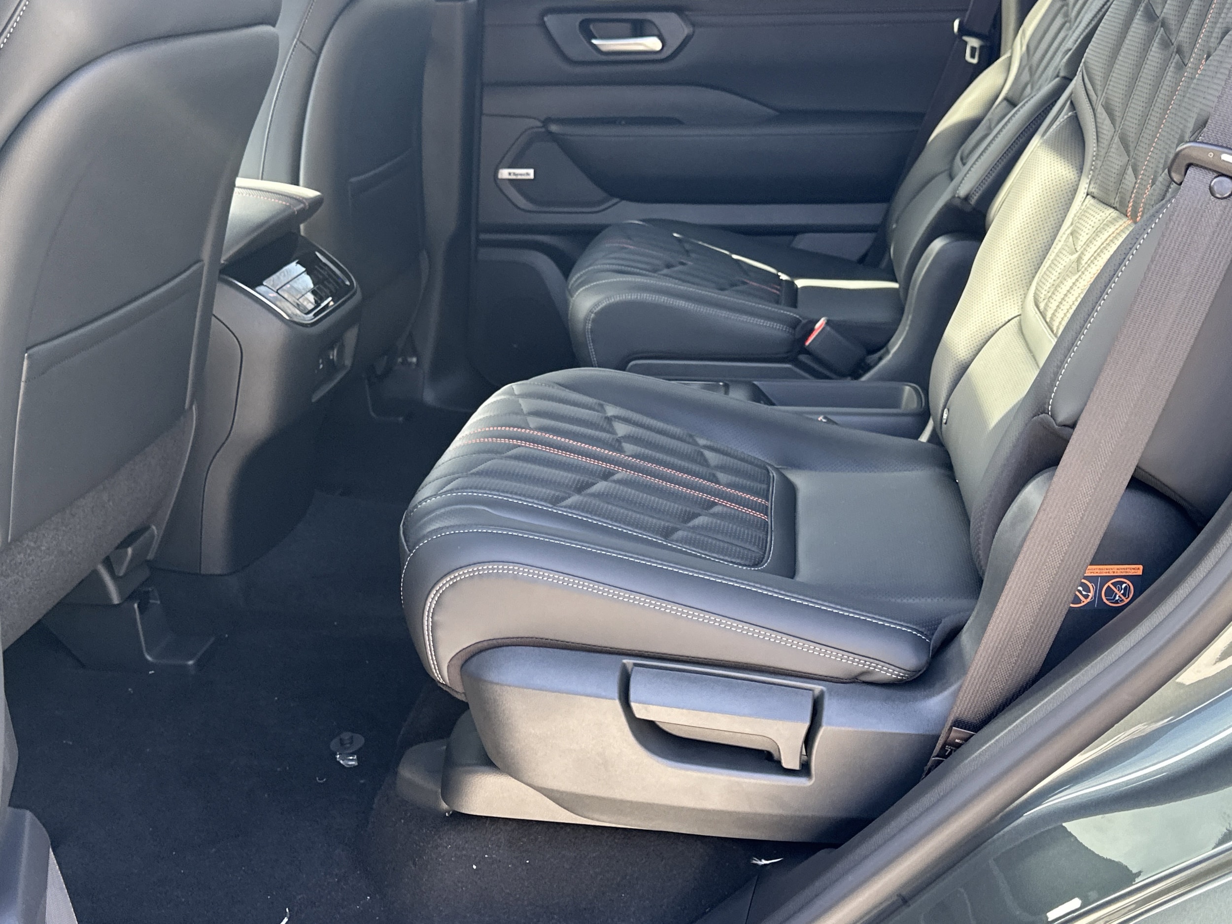 2026 Nissan Armada PRO-4X - Photo 21