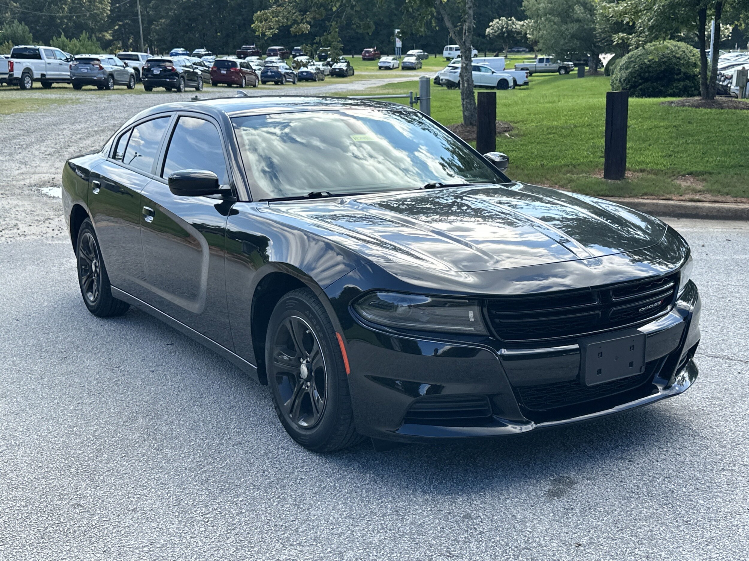 2023 Dodge Charger SXT photo 3