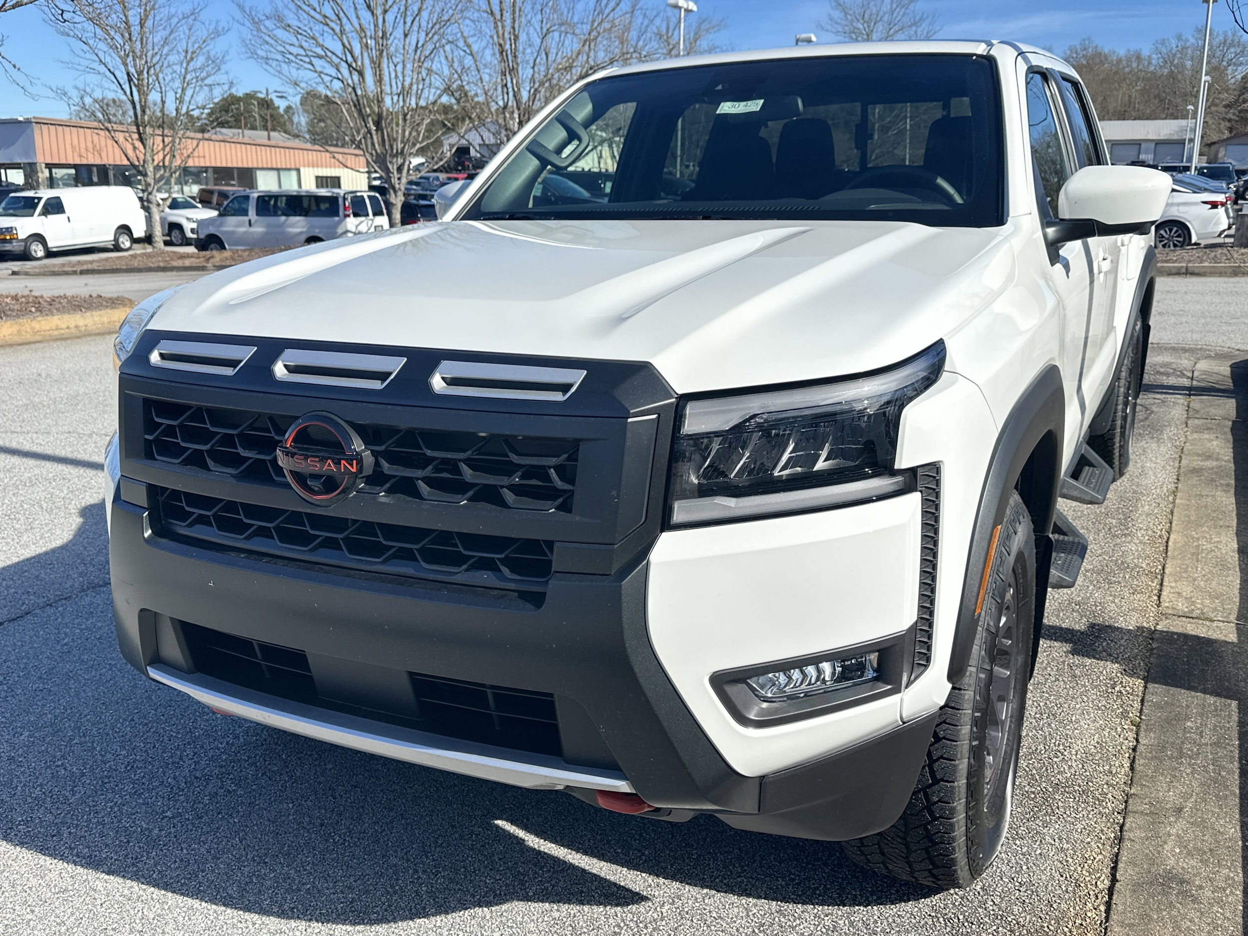 2026 Nissan Frontier PRO-X's photo