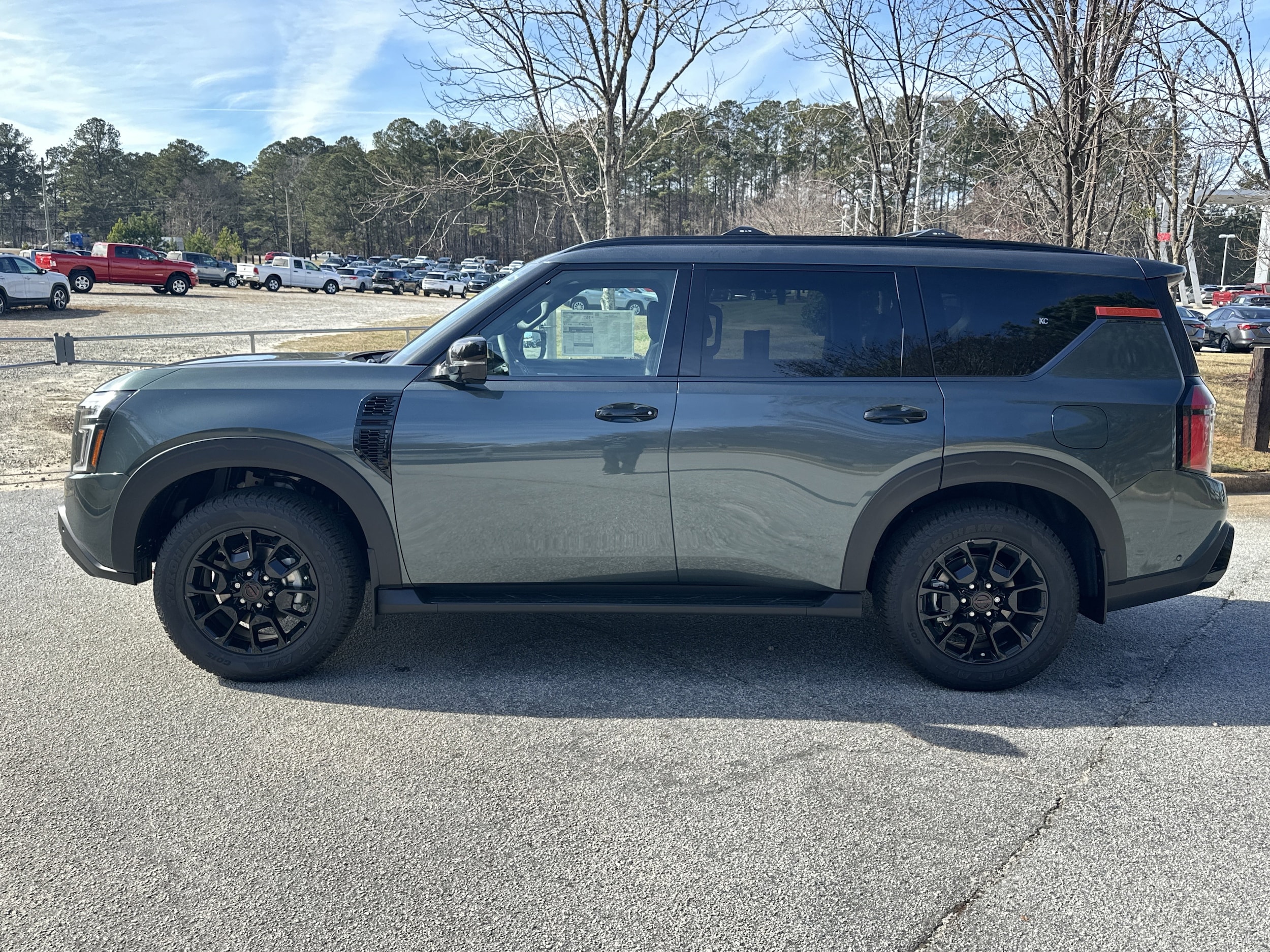 2026 Nissan Armada PRO-4X - Photo 8