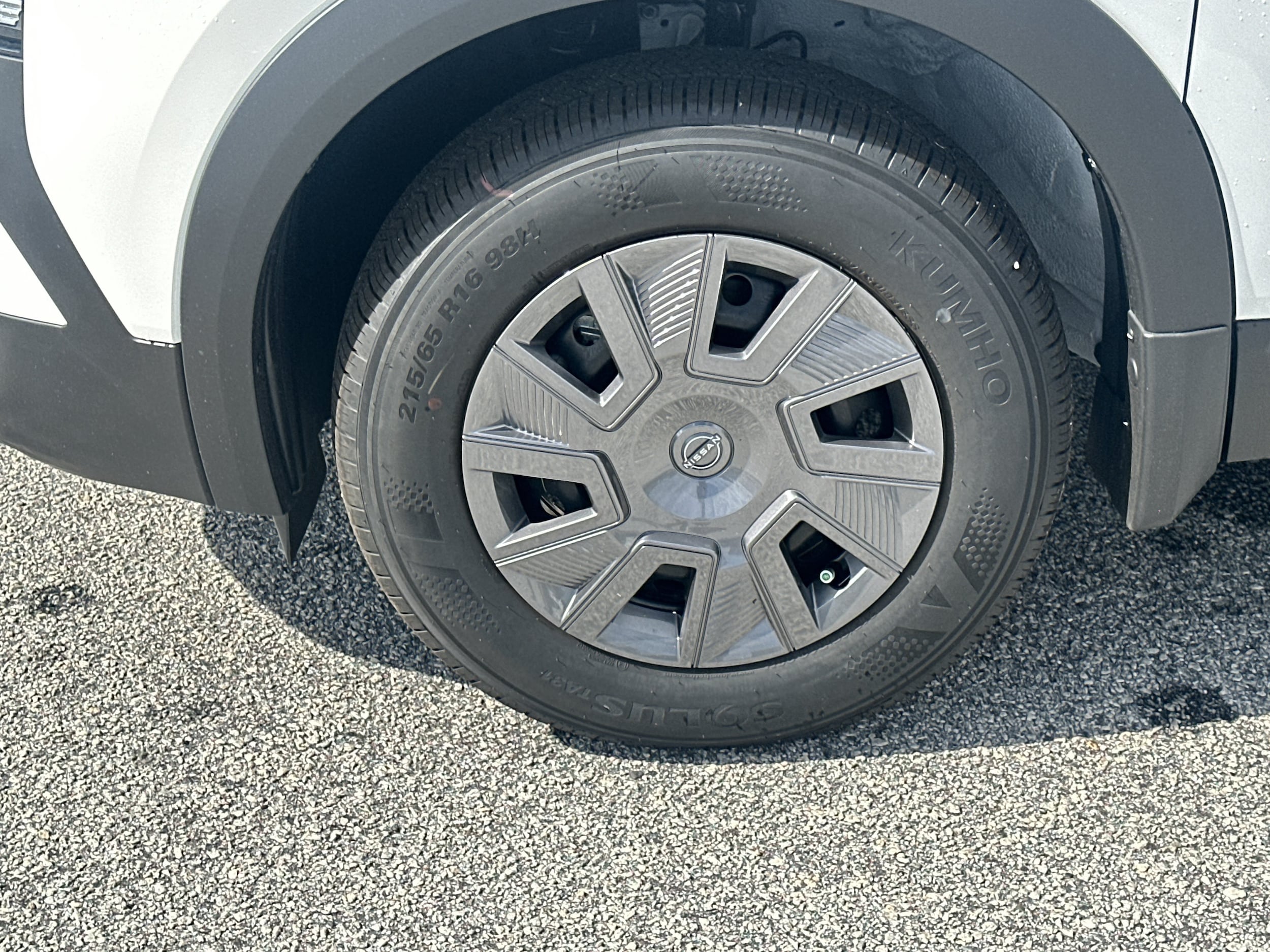 2026 Nissan KICKS S - Photo 11