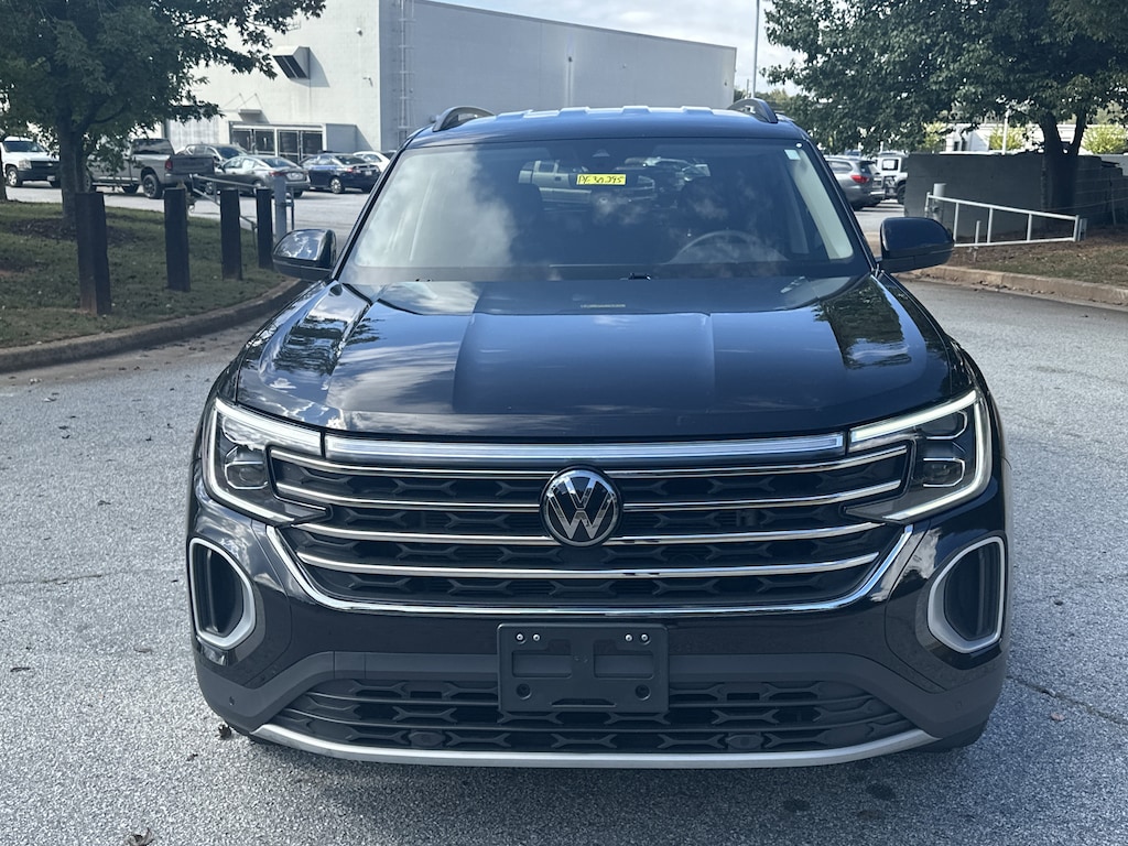 Used 2024 Volkswagen Atlas 2.0T SE w/Technology SUV