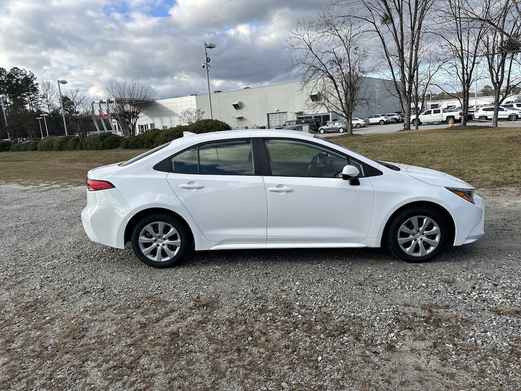 Used 2024 Toyota Corolla LE Sedan