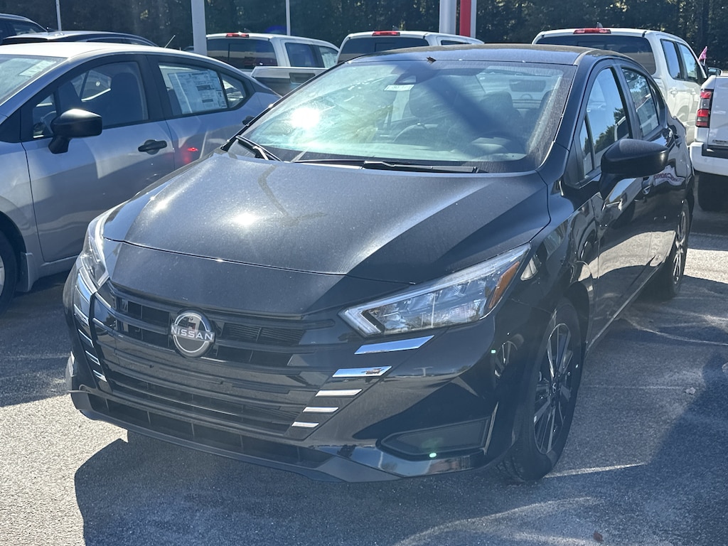 New 2025 Nissan Versa 1.6 S Sedan