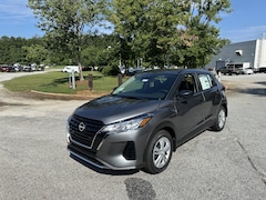 2025 Nissan Kicks Play S SUV