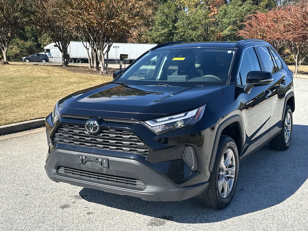 Used 2025 Toyota RAV4 XLE SUV