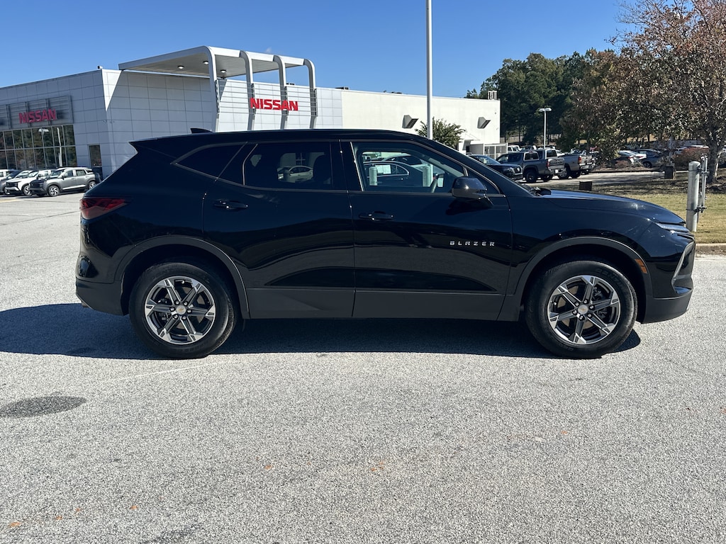 Used 2025 Chevrolet Blazer LT SUV