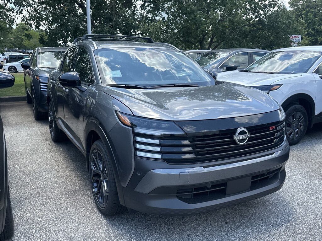 New 2026 Nissan Kicks SR SUV