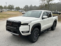 2025 Nissan Frontier PRO-4X Truck