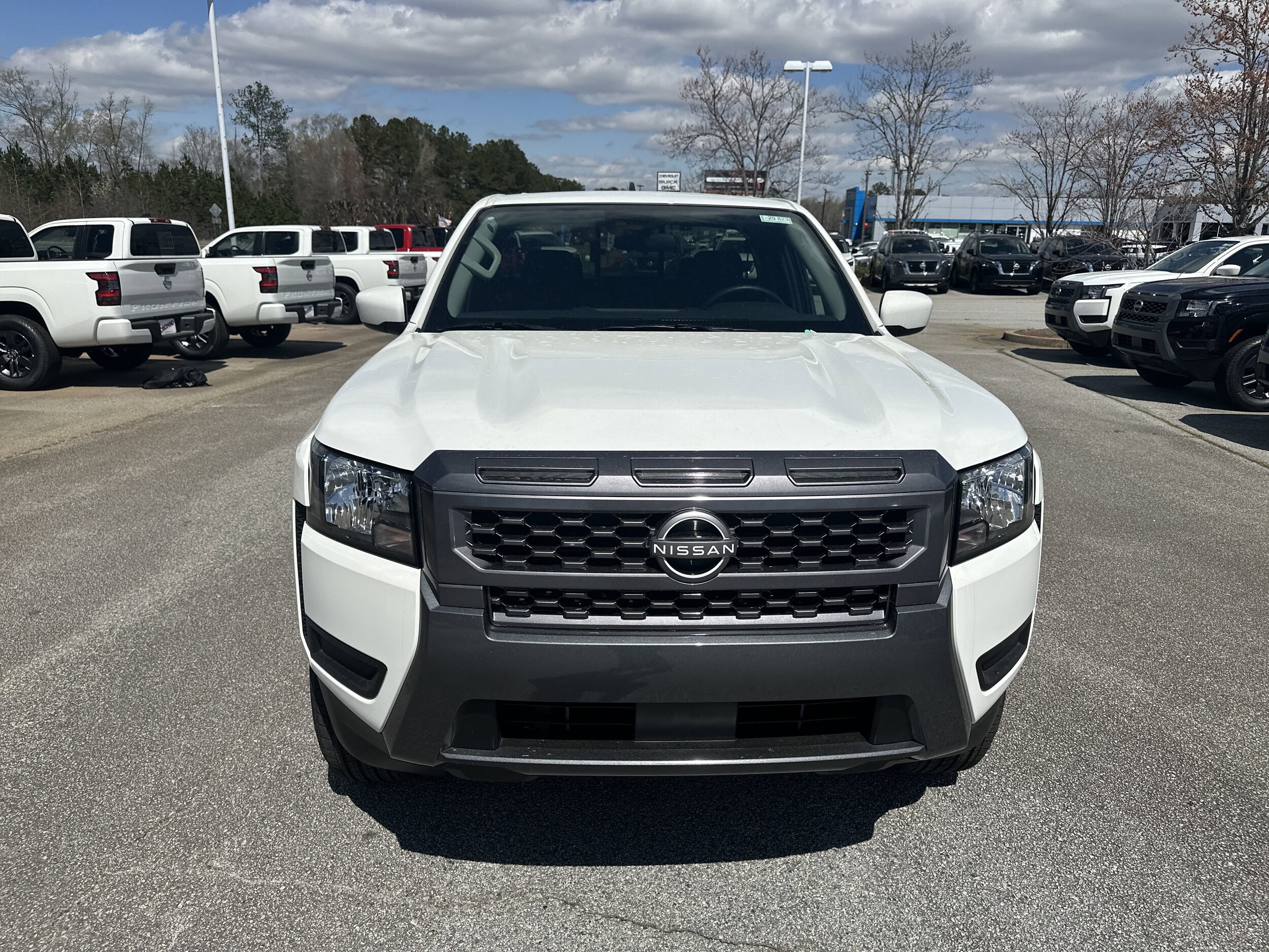 2025 Nissan Frontier SV photo 2