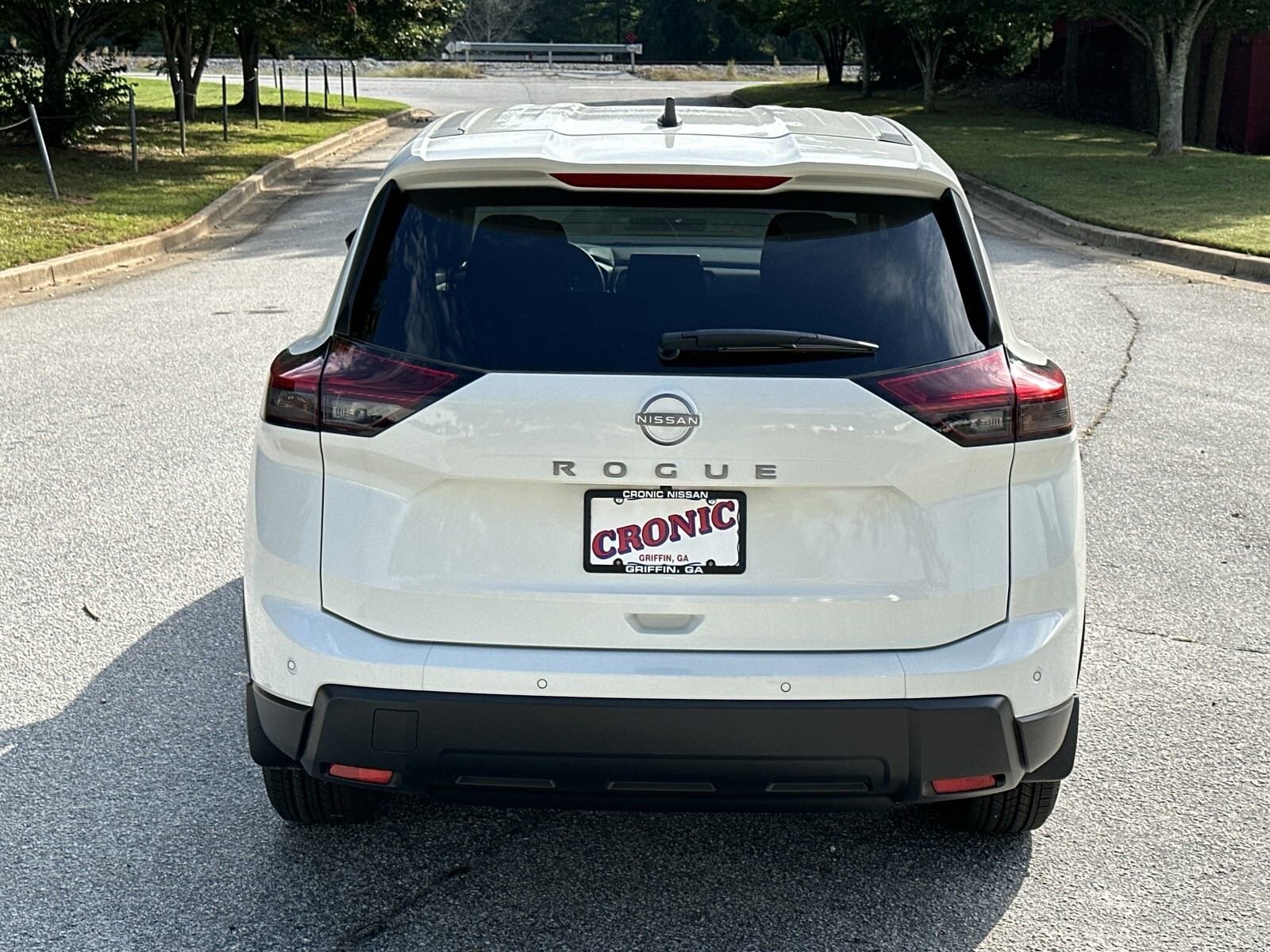 2025 Nissan Rogue S photo 4