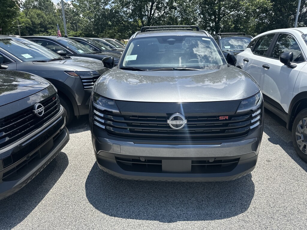 New 2026 Nissan Kicks SR SUV