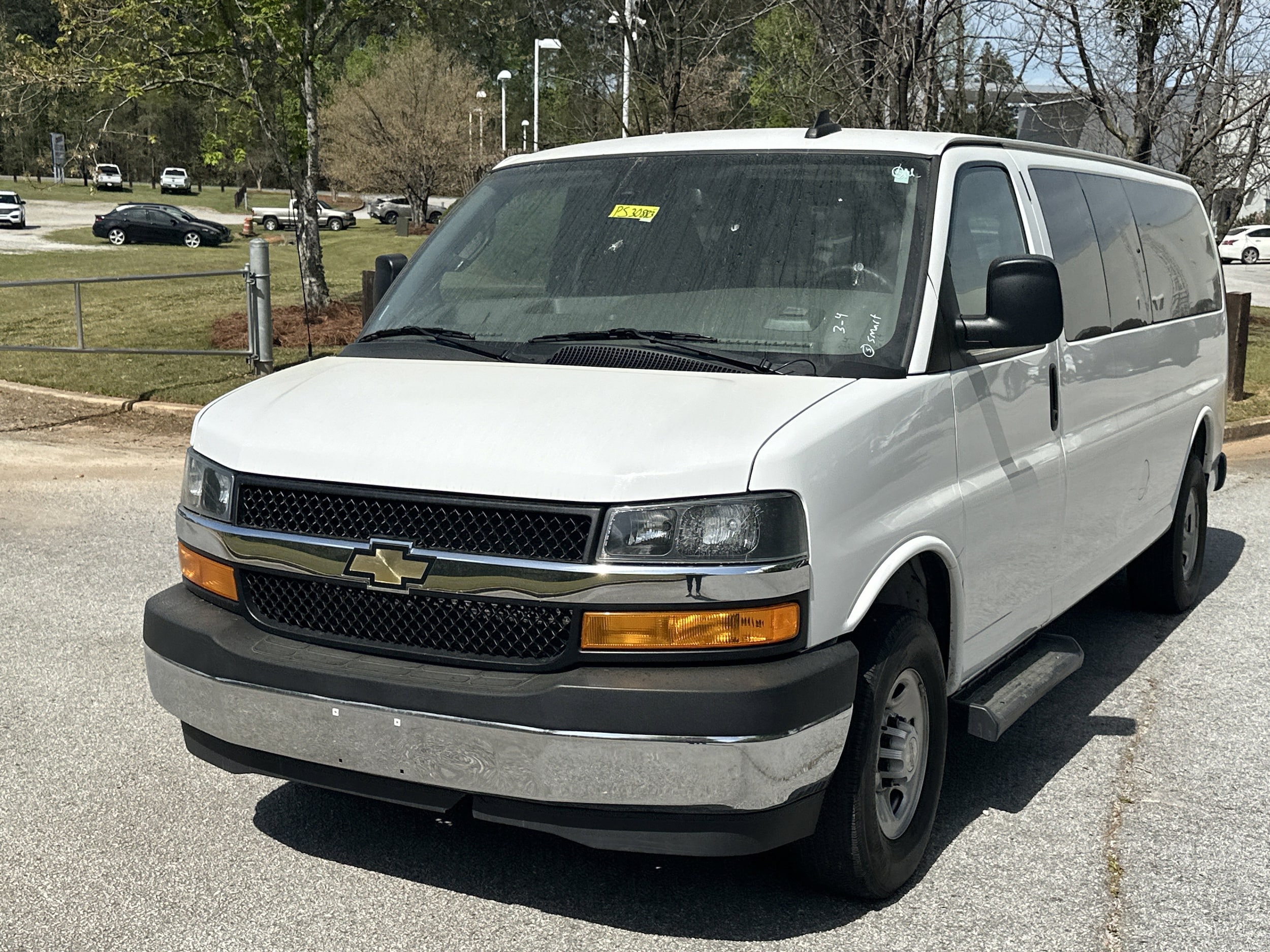 2023 Chevrolet Express 3500 LT Extended's photo