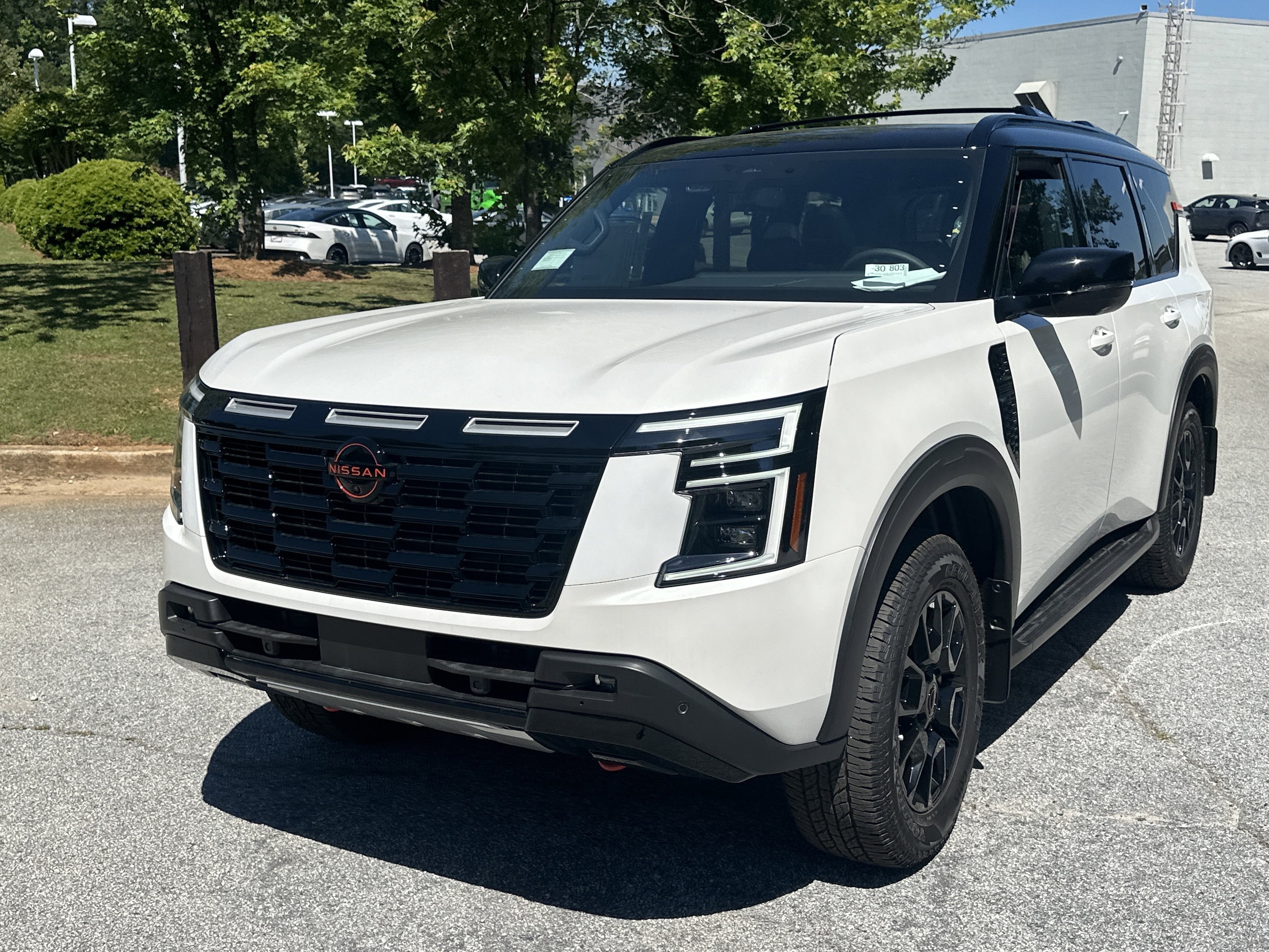2026 Nissan Armada PRO-4X's photo