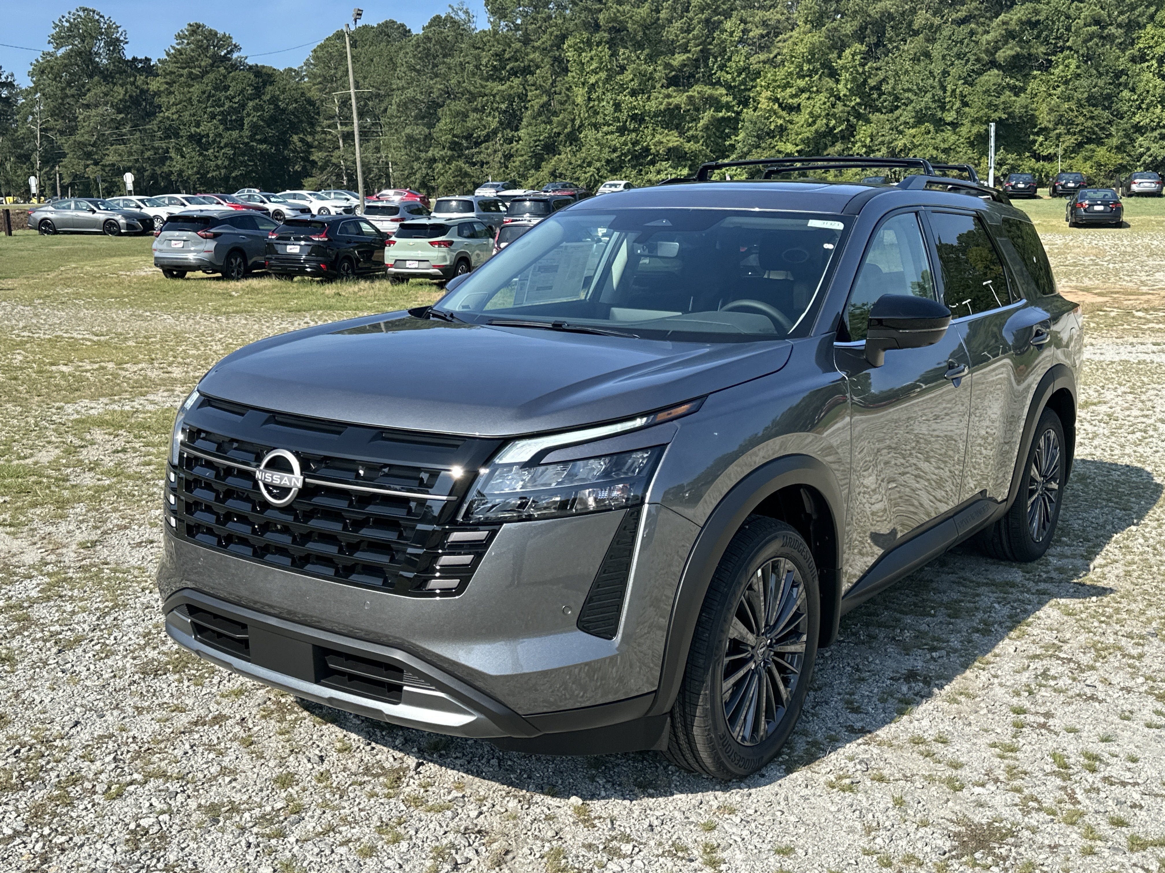 2026 Nissan Pathfinder SL SUV