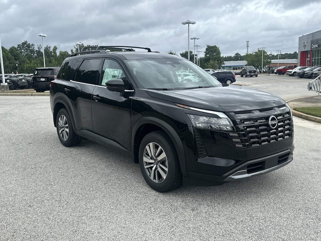 New 2026 Nissan Pathfinder SL SUV