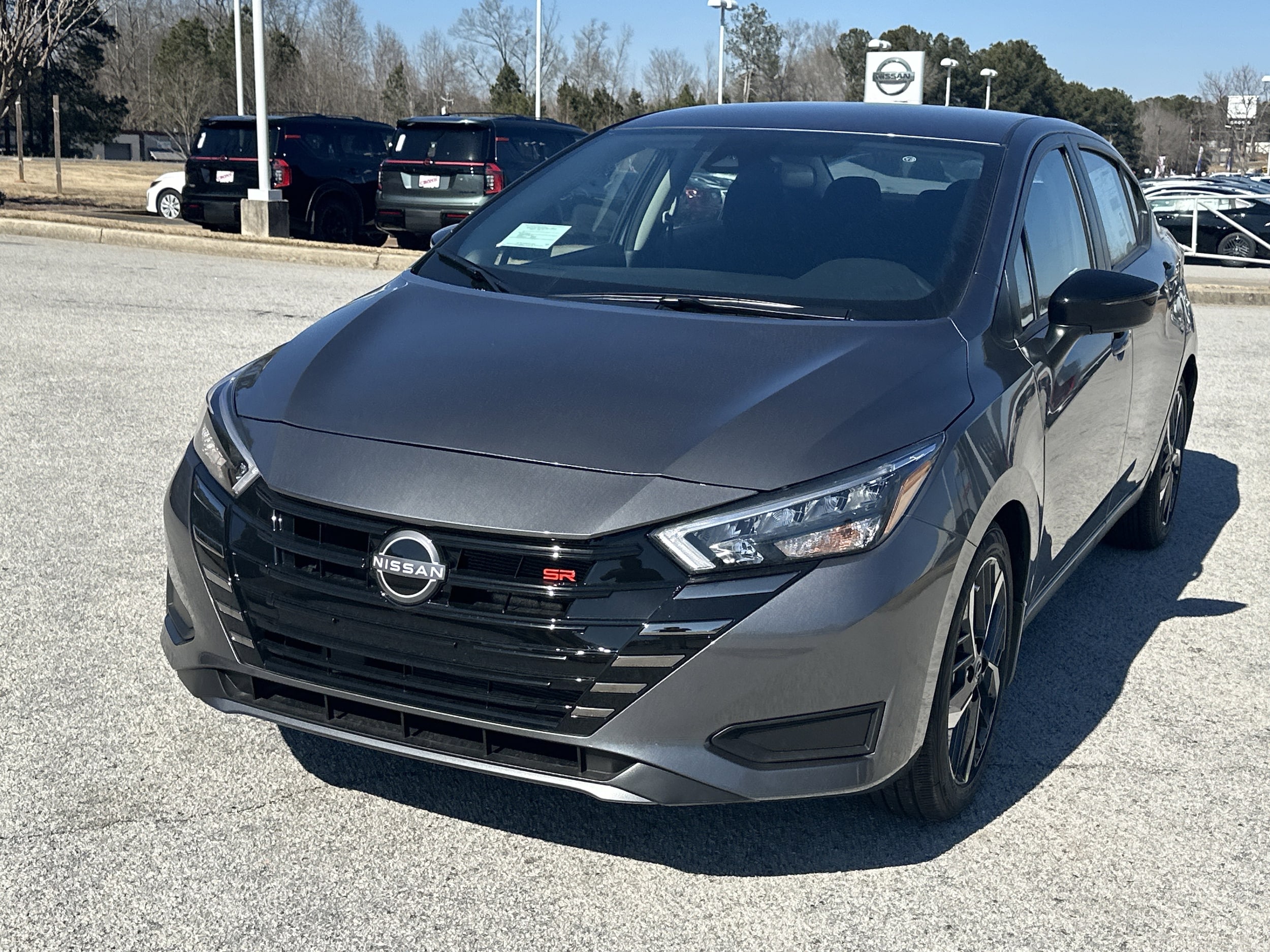 2025 Nissan Versa 1.6 SR CVT's photo