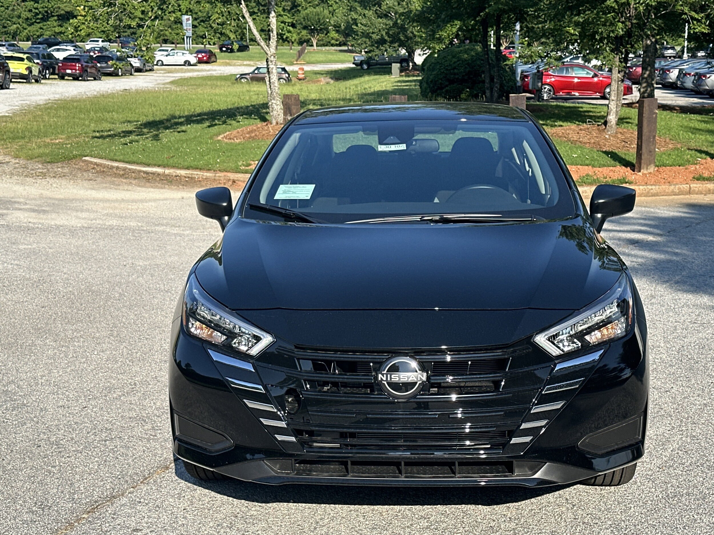 2025 Nissan Versa 1.6 S photo 3
