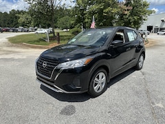 2025 Nissan Kicks Play S SUV
