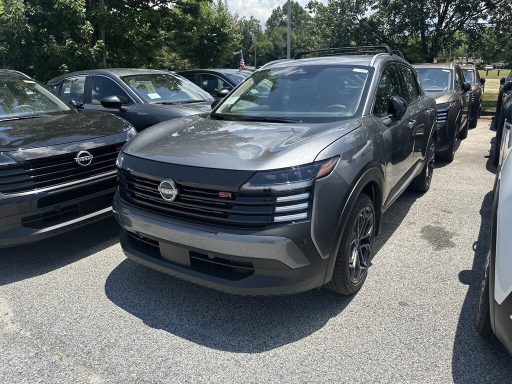 New 2026 Nissan Kicks SR SUV