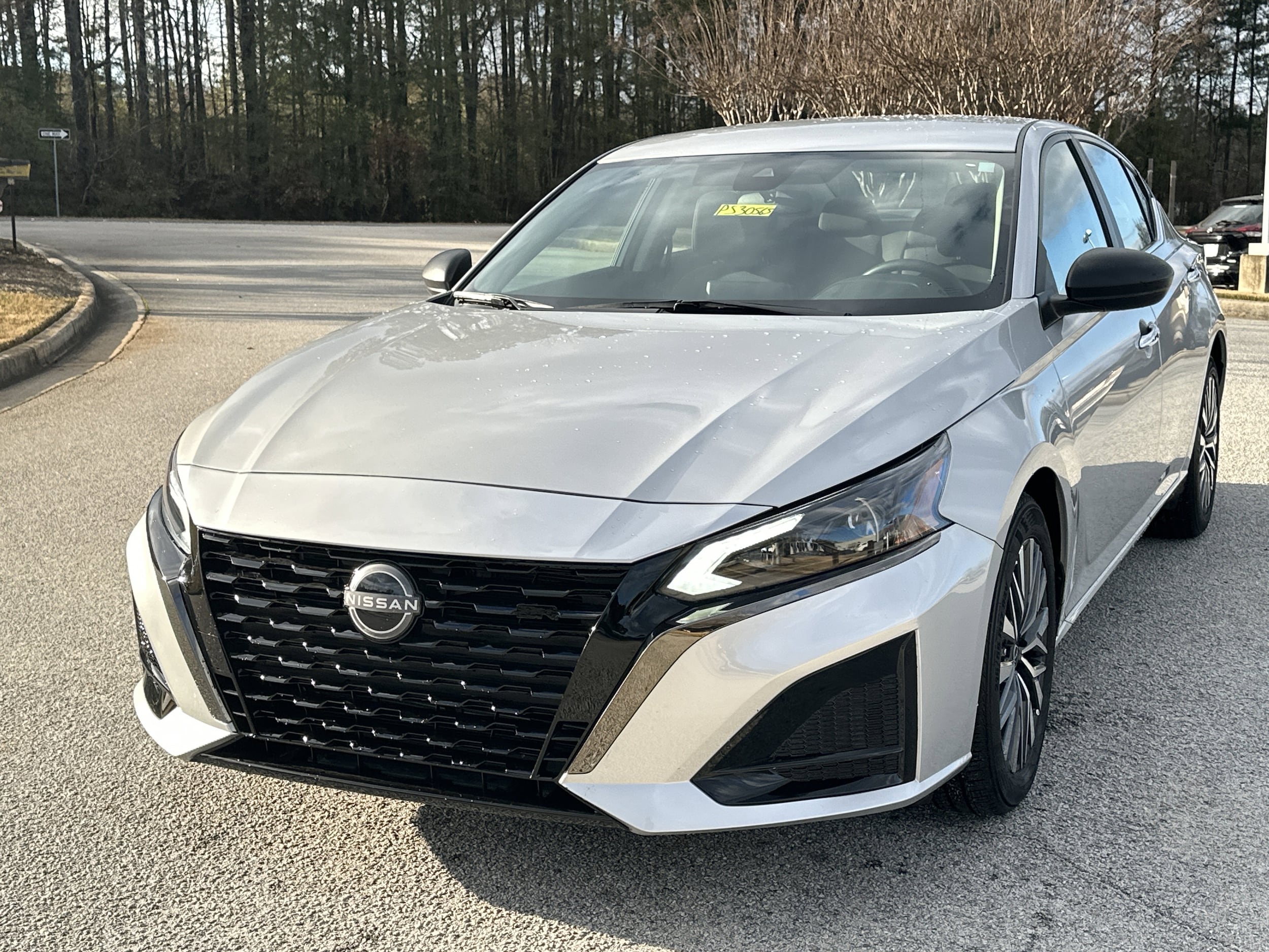 2025 Nissan Altima SV's photo