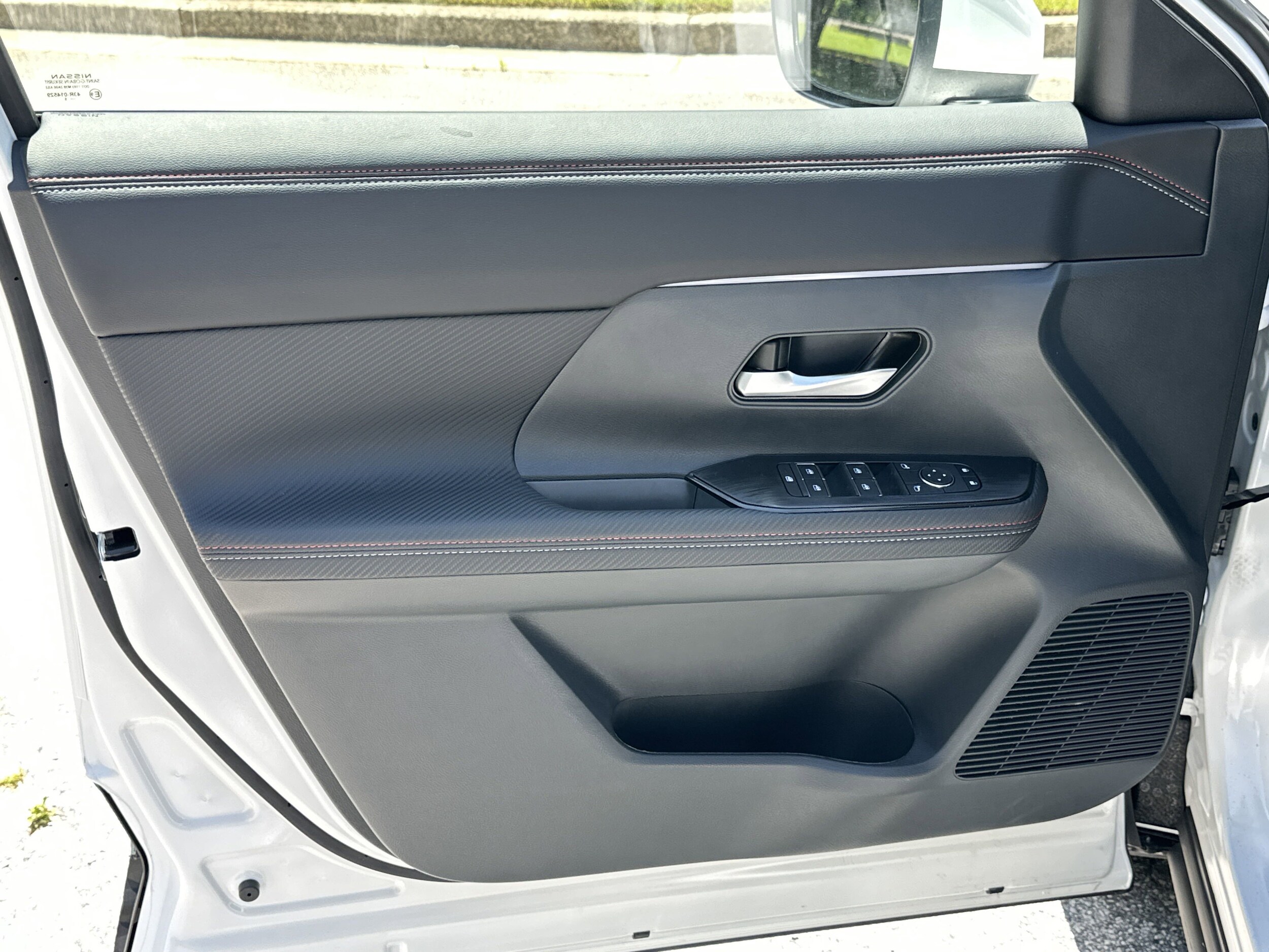 2025 Nissan Kicks SR - Photo 10