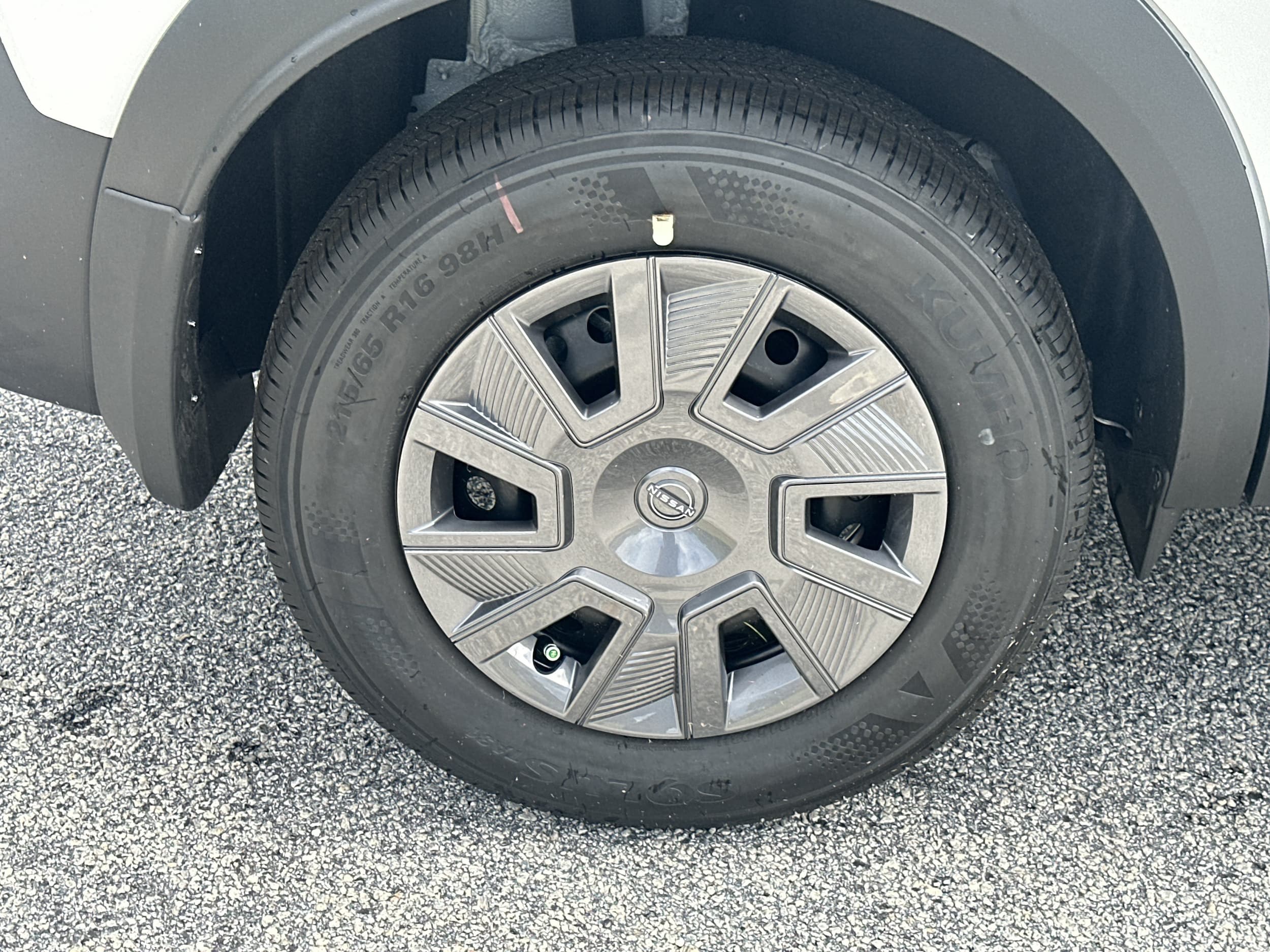 2026 Nissan KICKS S - Photo 17