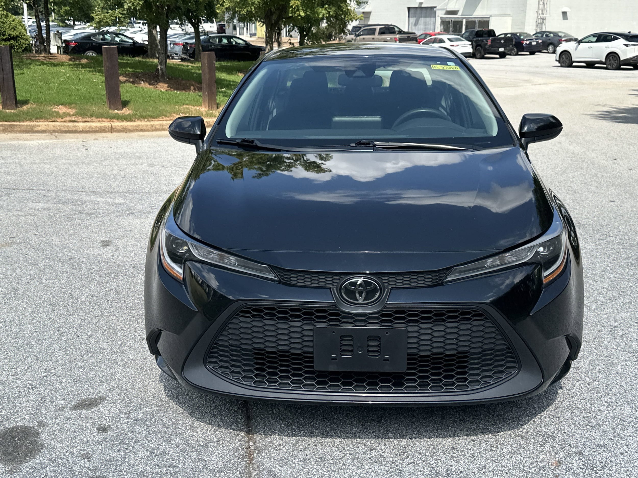 Used 2022 Toyota Corolla LE with VIN 5YFEPMAE4NP334063 for sale in Griffin, GA