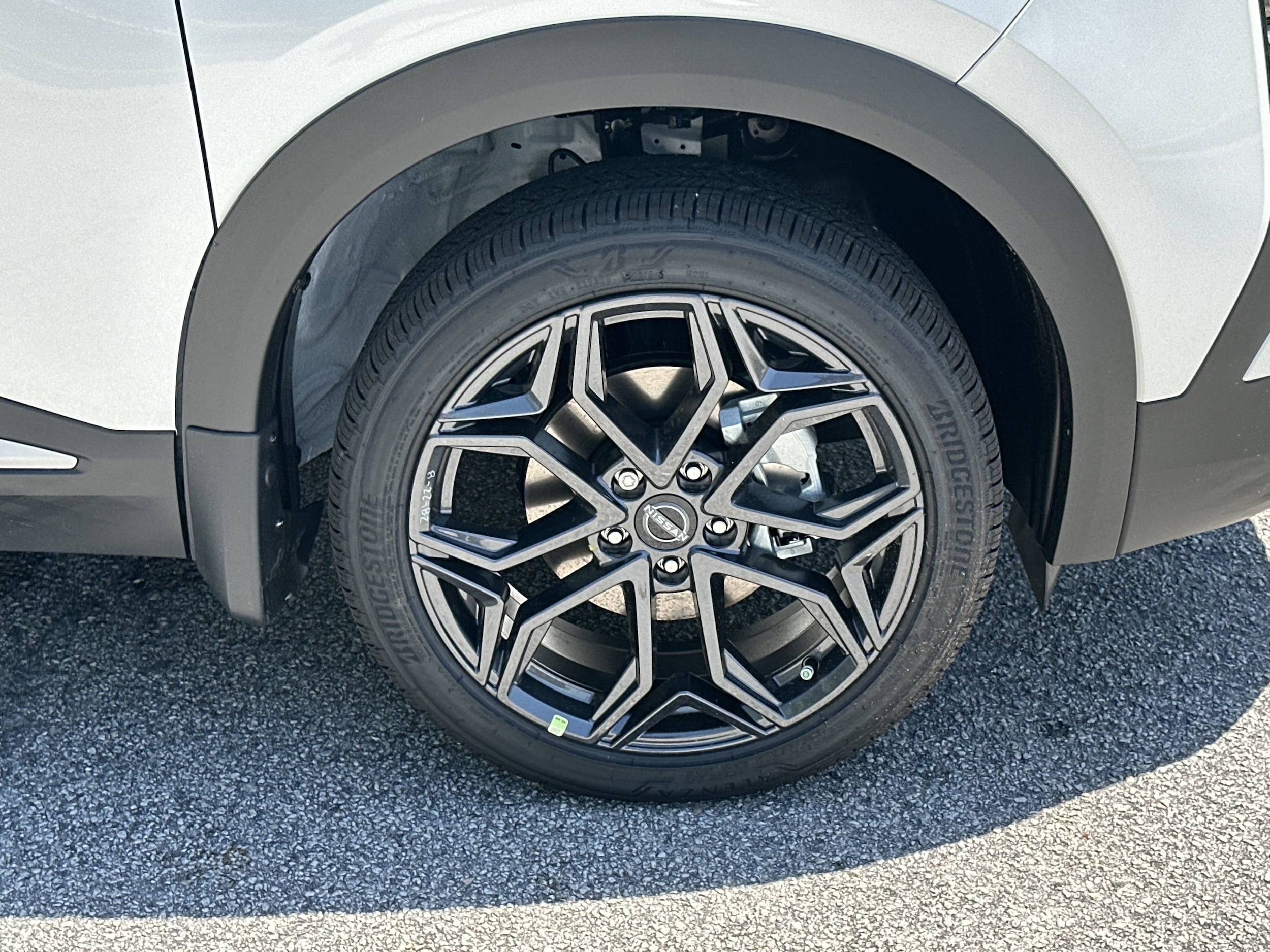2025 Nissan Kicks SR - Photo 12