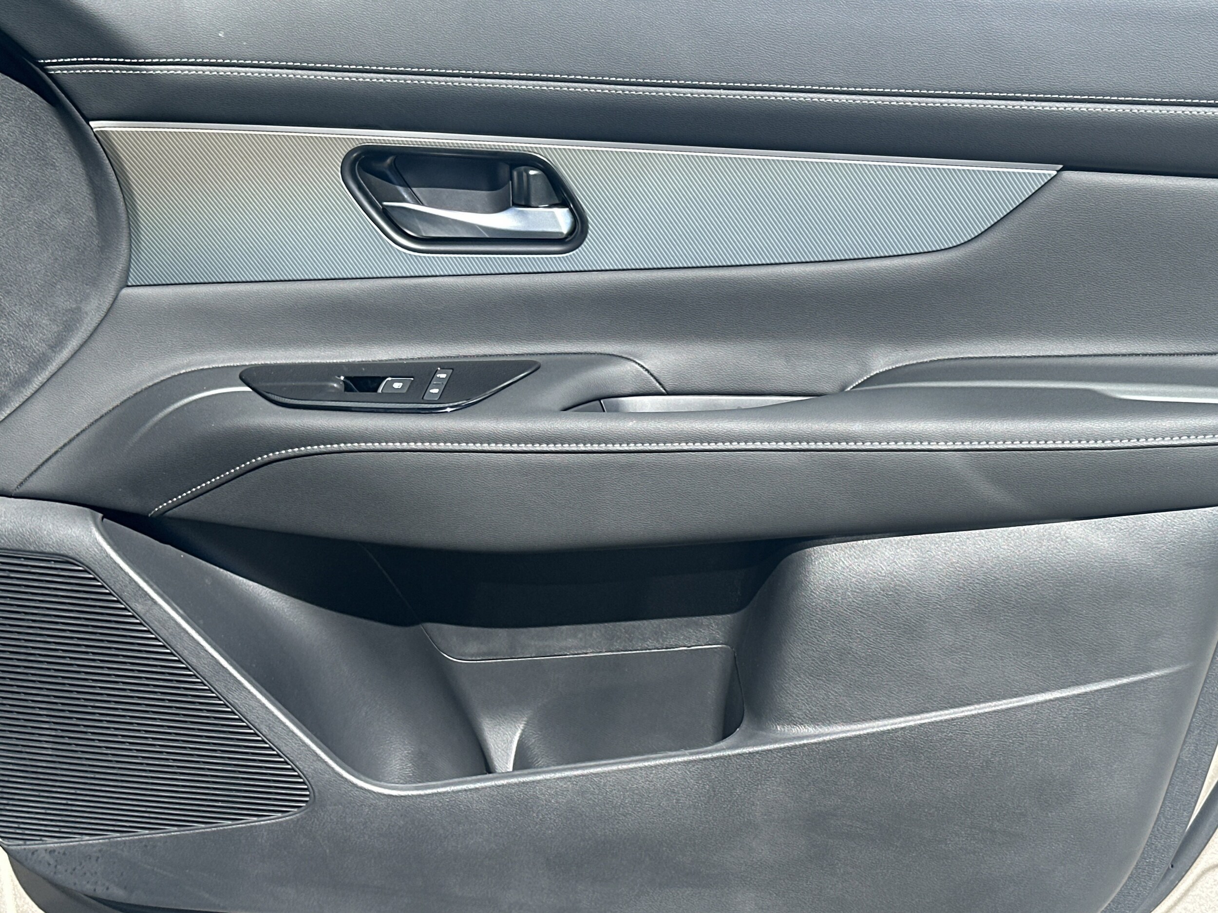 2025 Nissan Murano SL - Photo 14