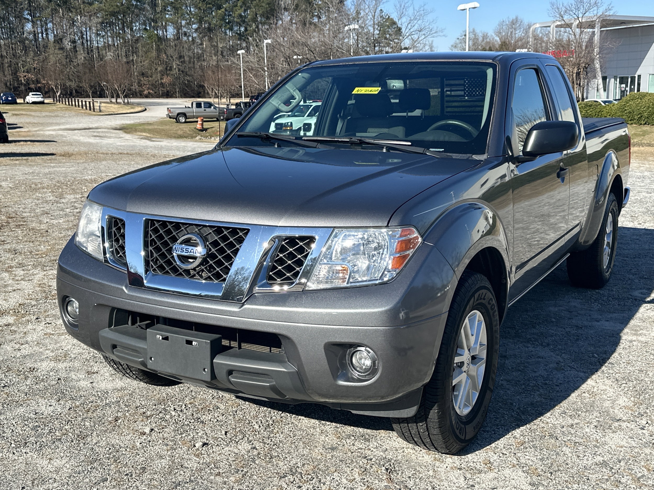 2021 Nissan Frontier SV's photo