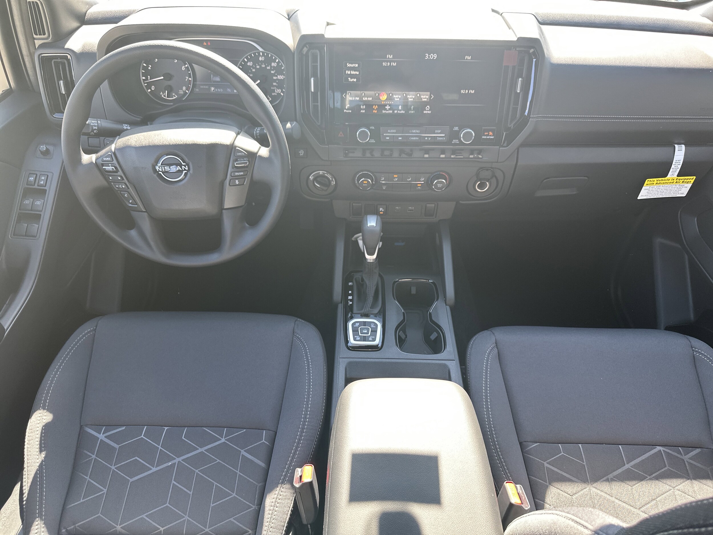 2026 Nissan Frontier SV - Photo 22