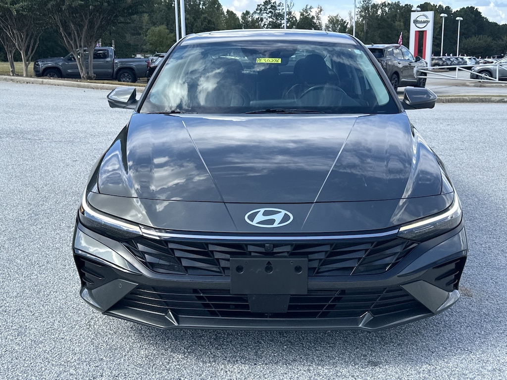 Used 2024 Hyundai Elantra Limited Sedan