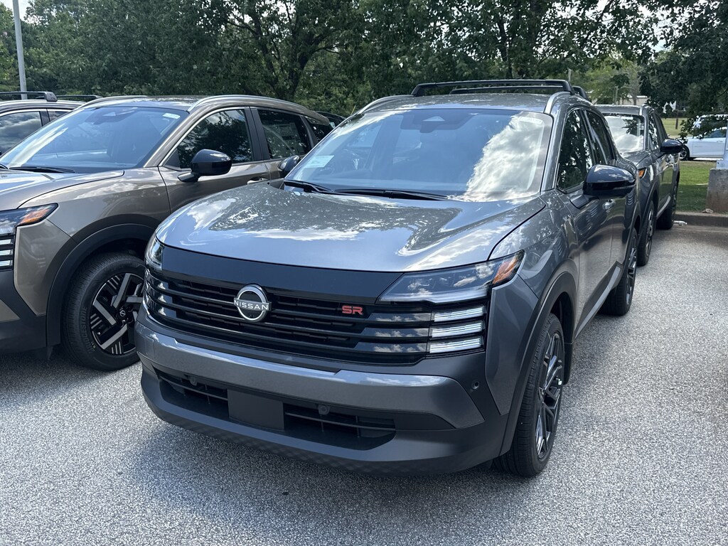 New 2026 Nissan Kicks SR SUV