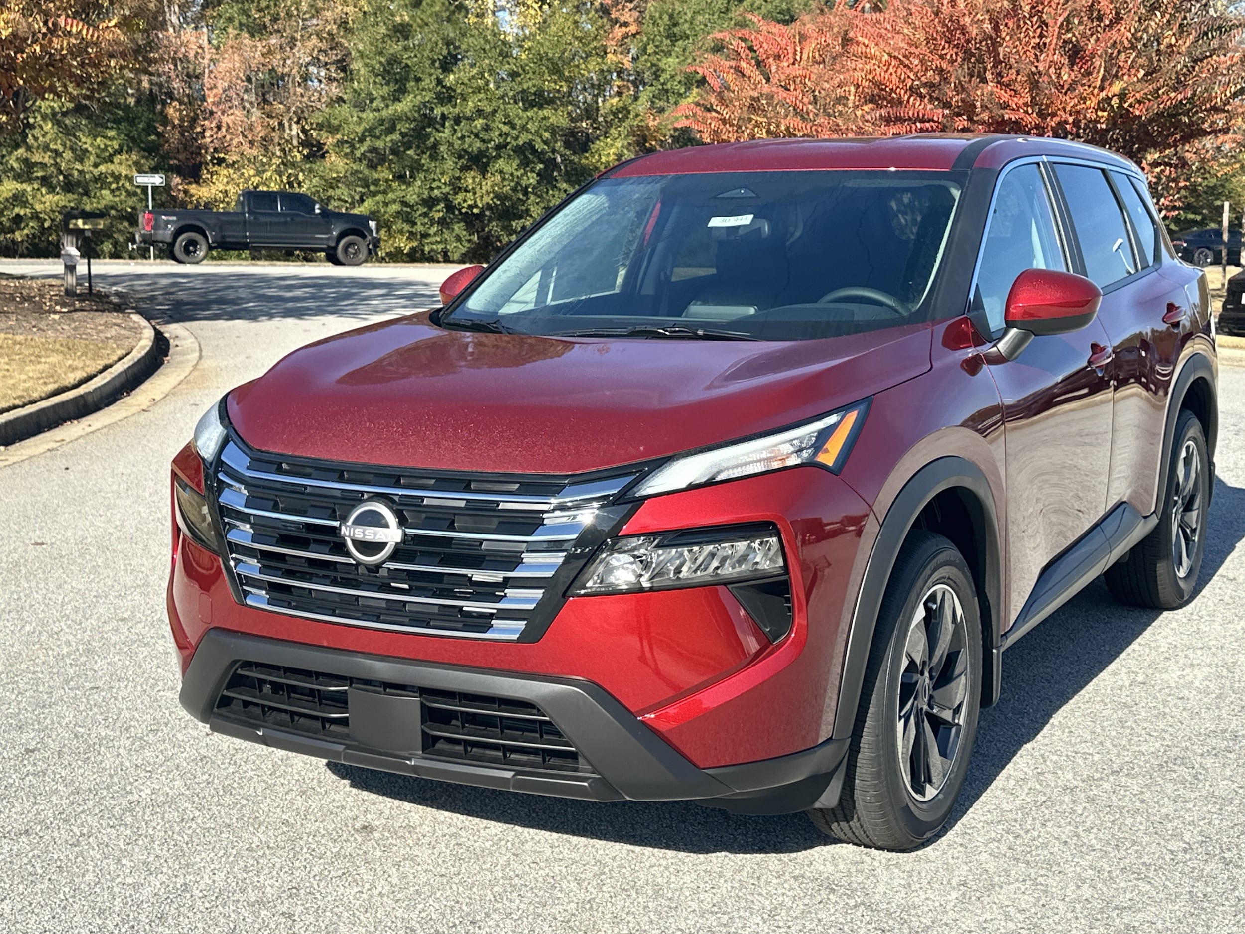 2026 Nissan Rogue SV's photo