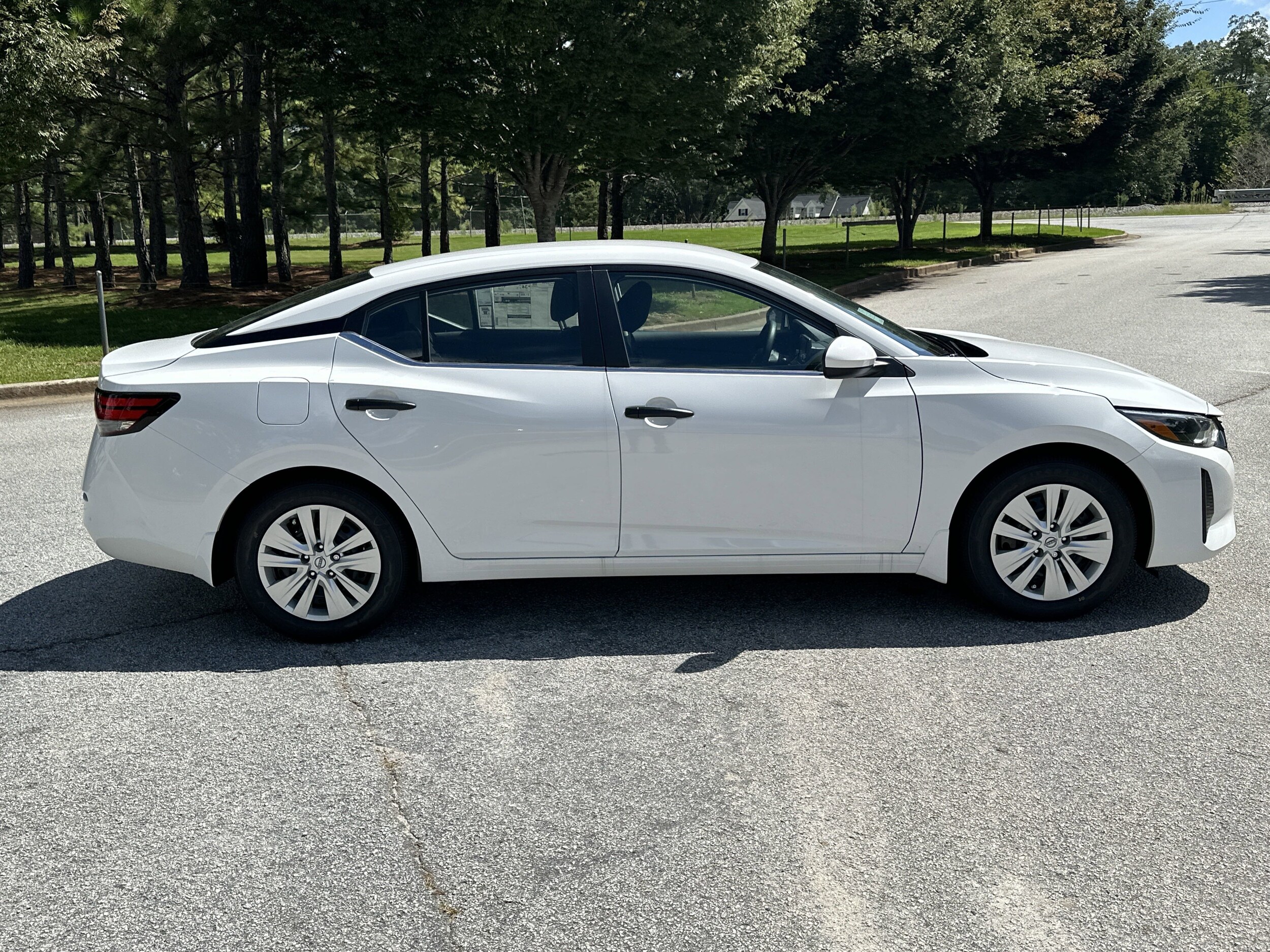 2025 Nissan Sentra S photo 4