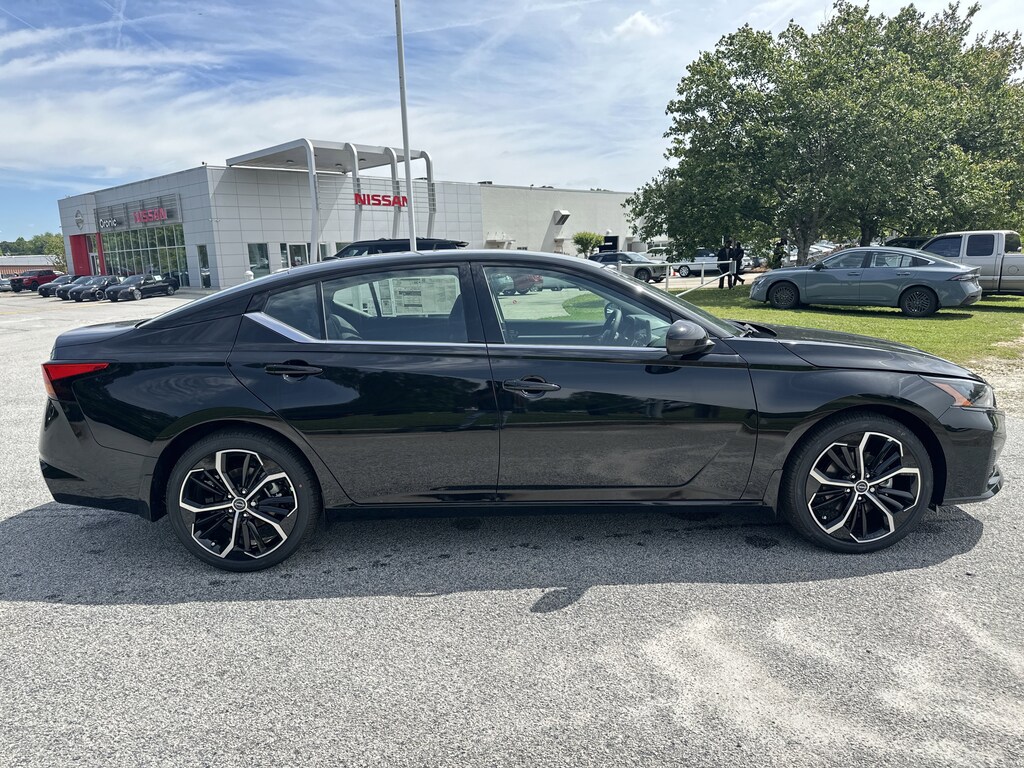 New 2026 Nissan Altima 2.5 SR Sedan
