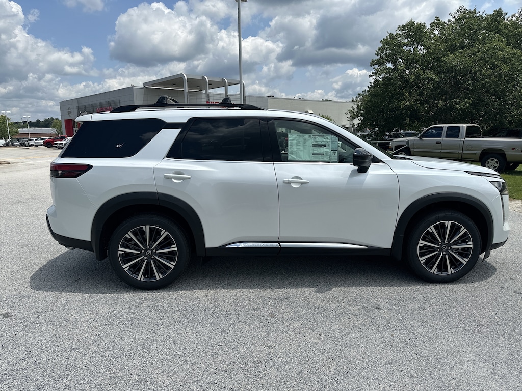 New 2026 Nissan Pathfinder Platinum SUV