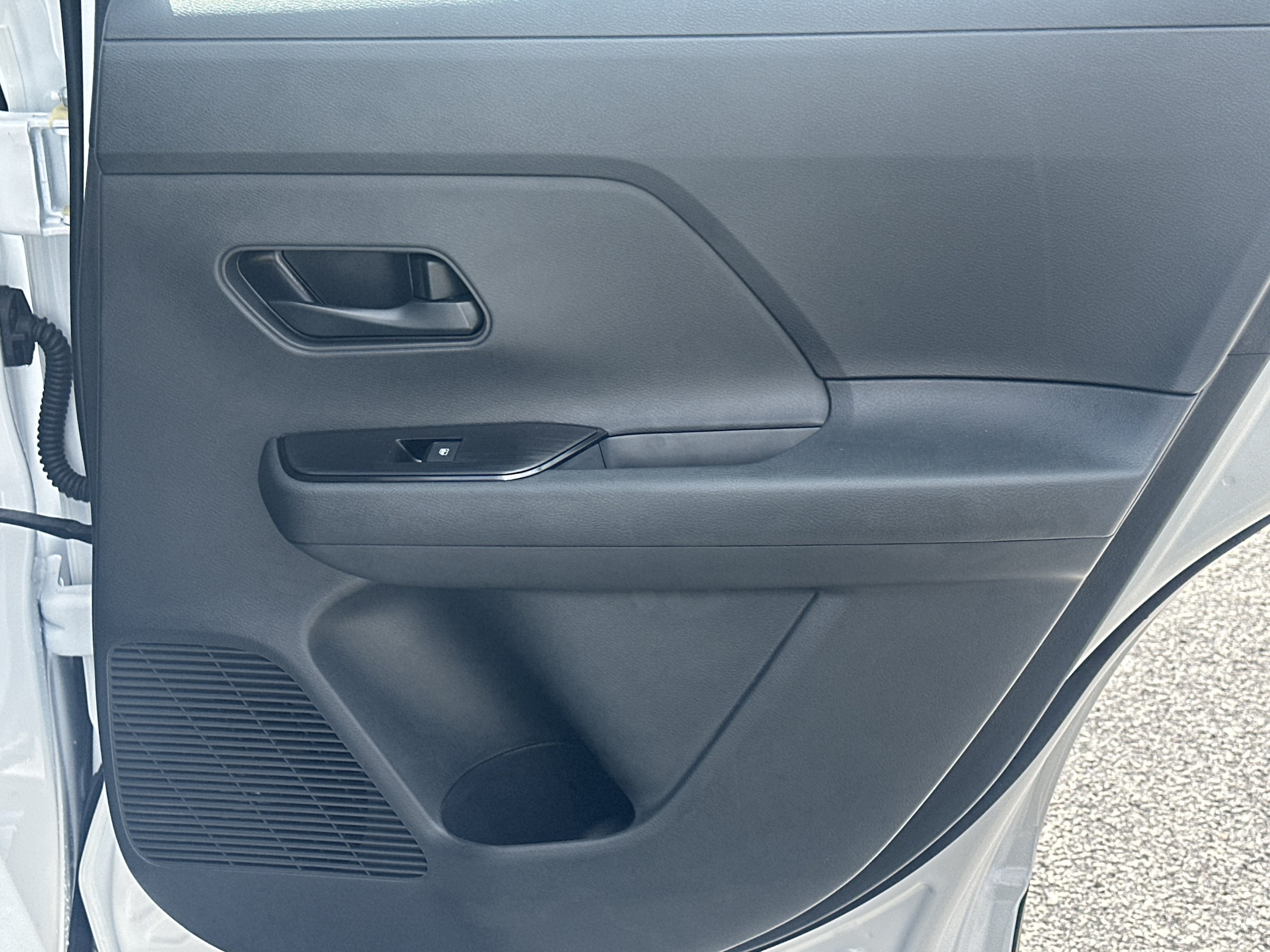 2026 Nissan KICKS S - Photo 16