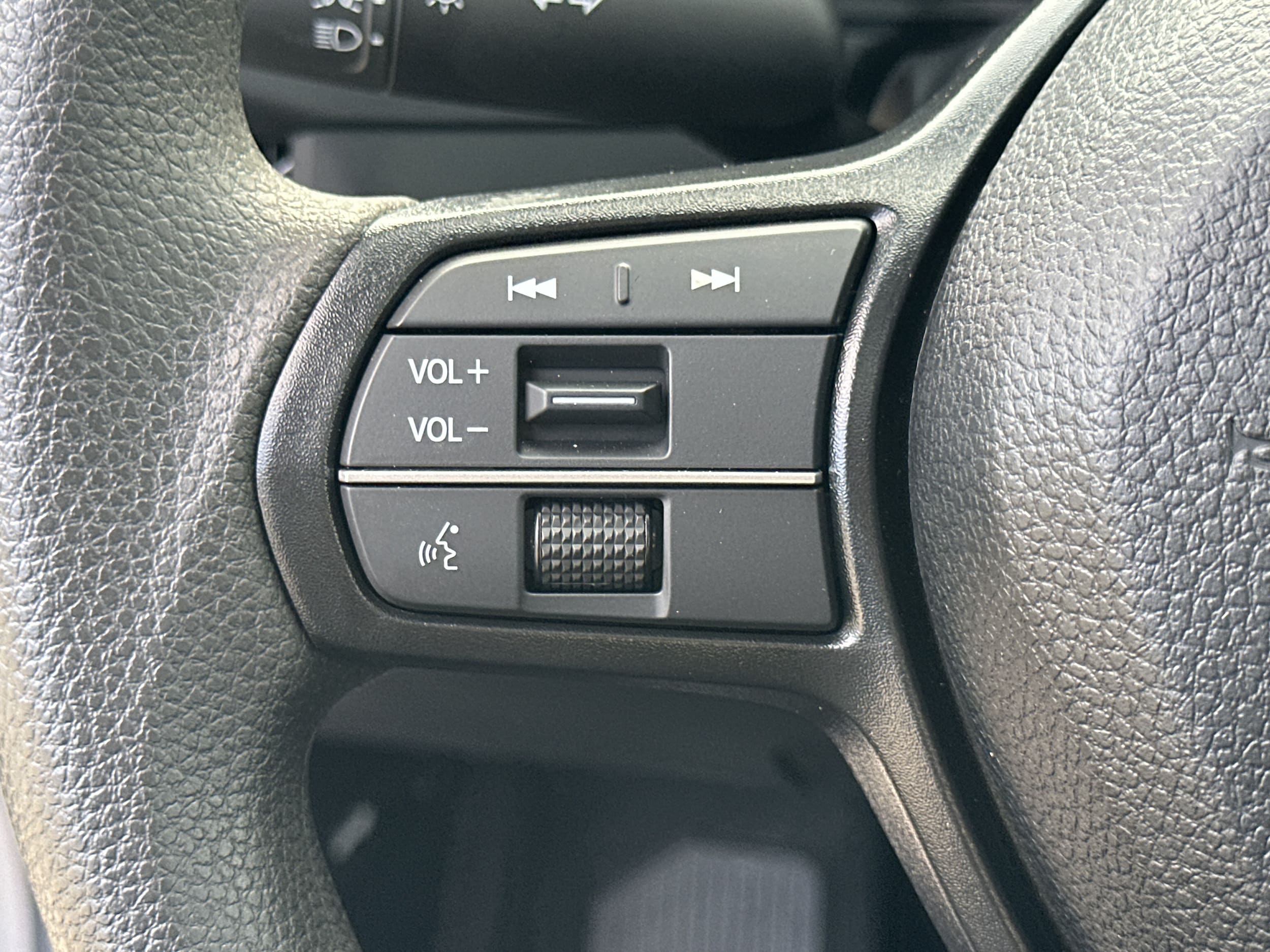 2025 Honda Accord SE - Photo 24