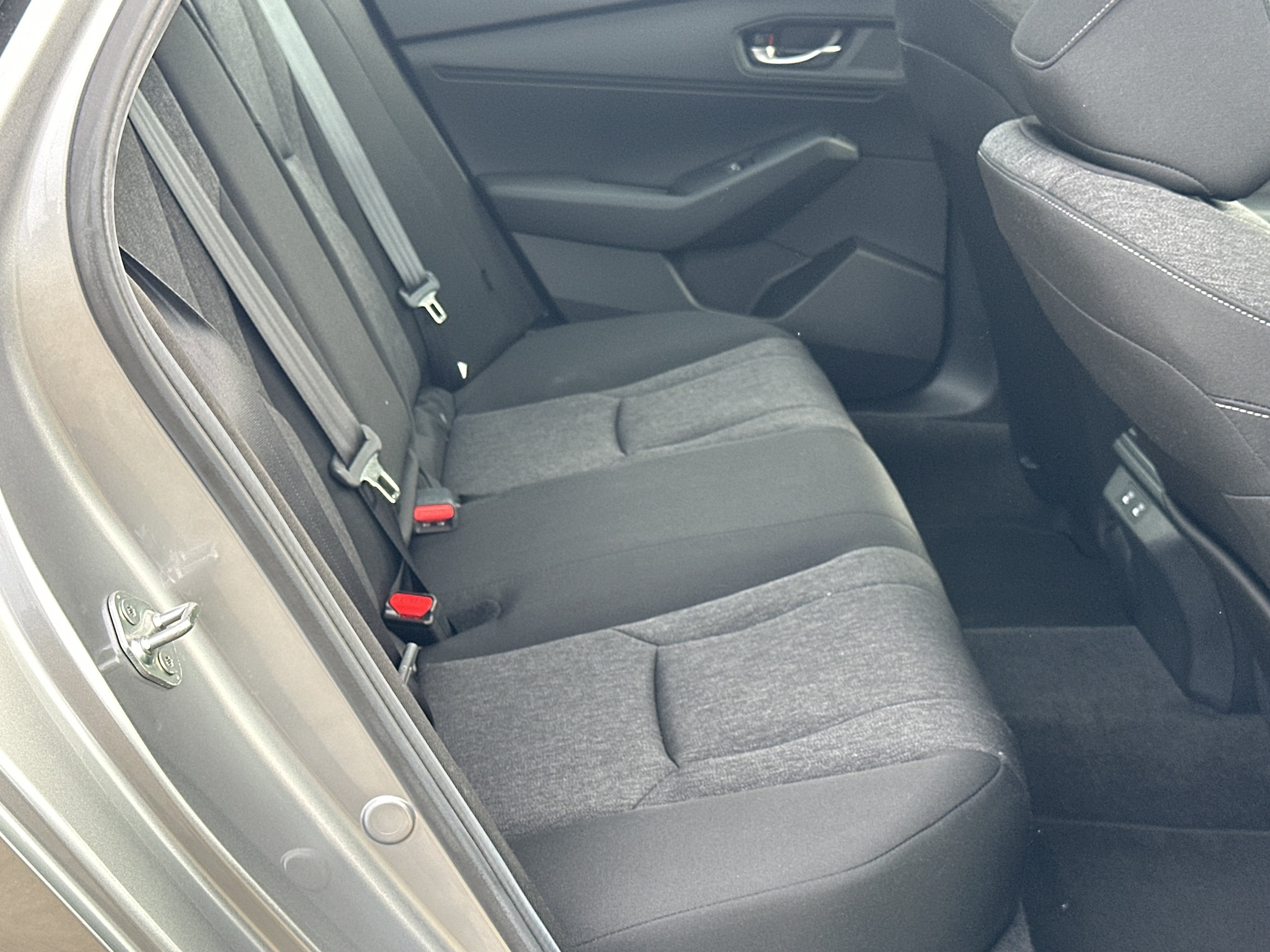 2025 Honda Accord SE - Photo 15
