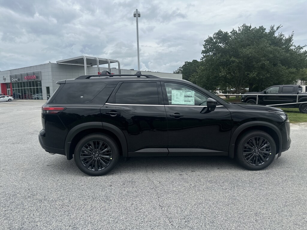 New 2026 Nissan Pathfinder SL SUV