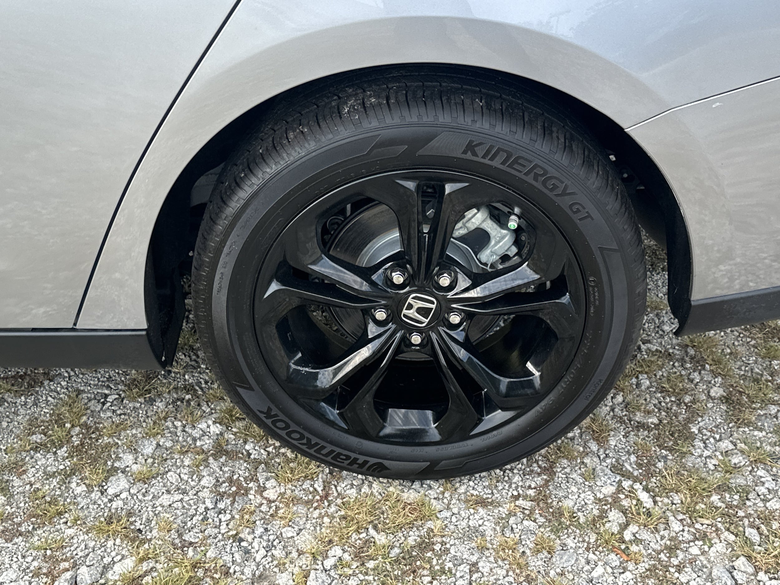 2025 Honda Accord SE - Photo 19