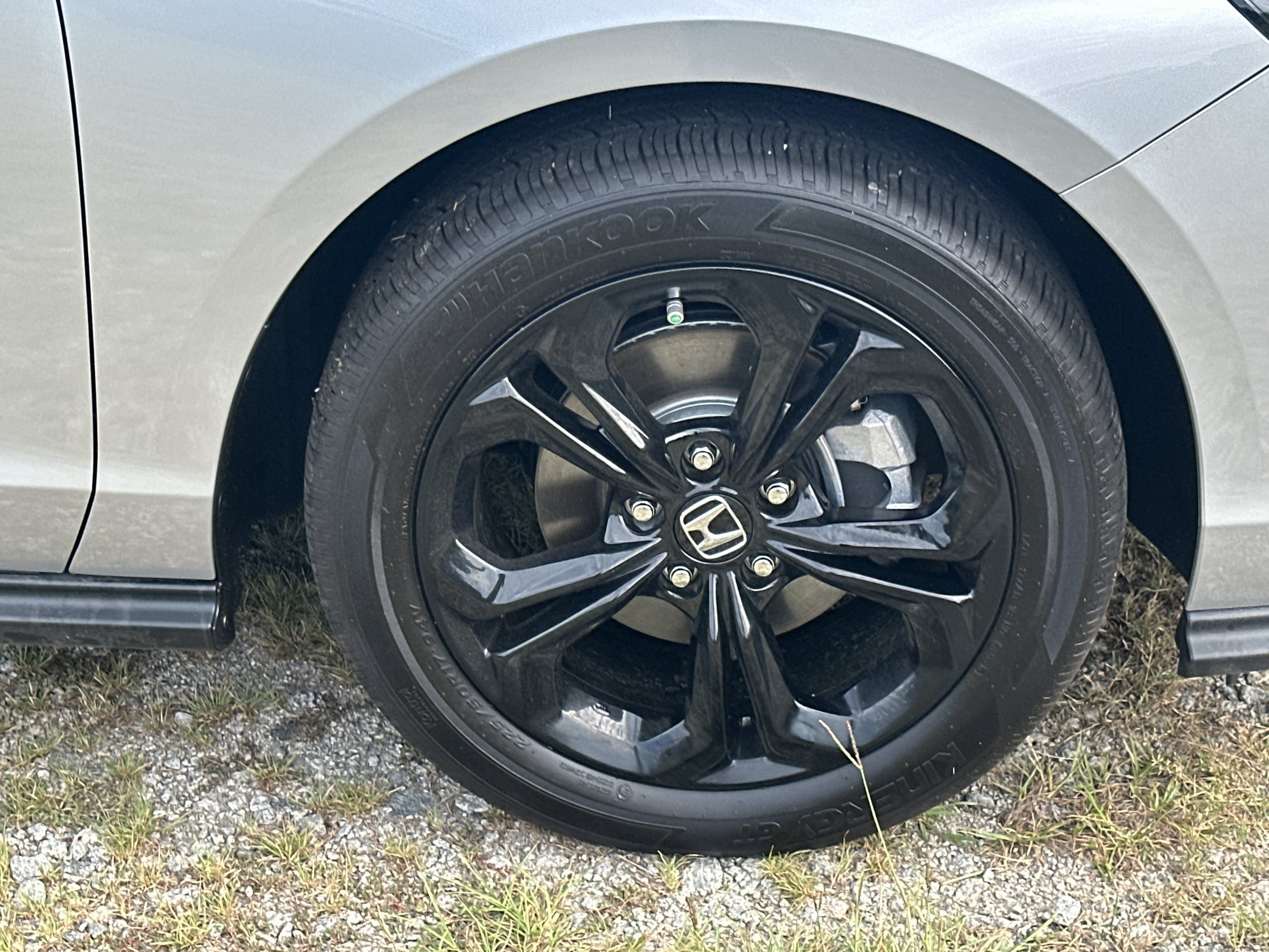2025 Honda Accord SE - Photo 12