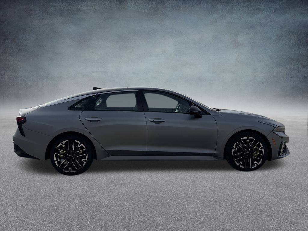 2025 Kia K5 GT photo 4