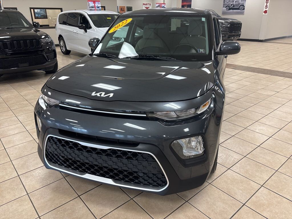 Used 2022 Kia Soul LX Hatchback