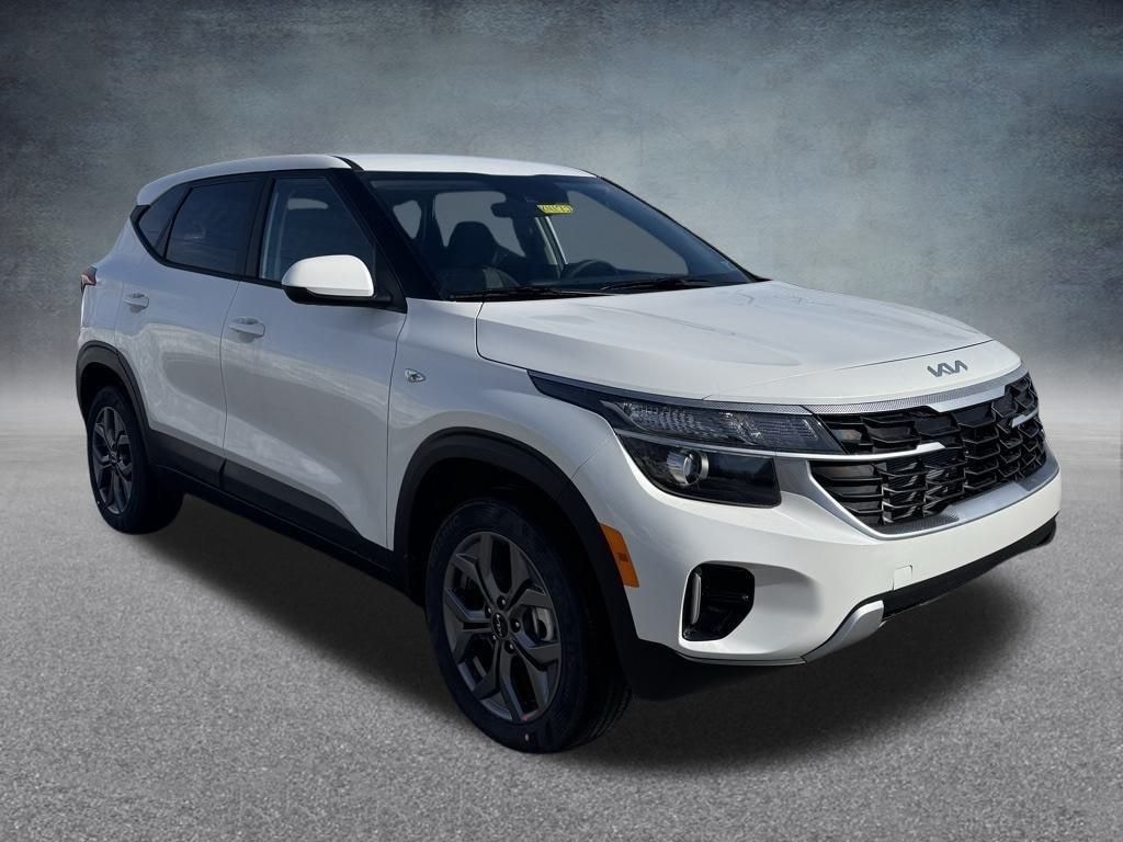 New 2026 Kia Seltos LX SUV