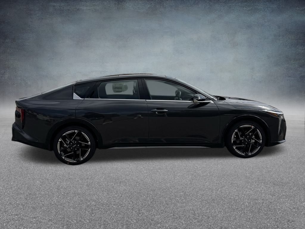 2025 Kia K4 GT-Line photo 4