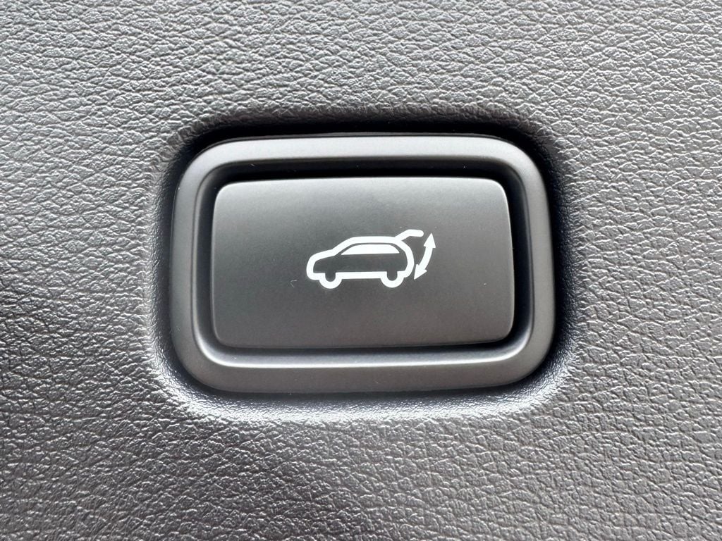 2026 Kia Sportage X-Line Hybrid - Photo 8